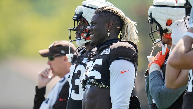 Cleveland Browns tight end David Njoku during an NFL football camp, Sunday, Aug. 20, 2023, in...